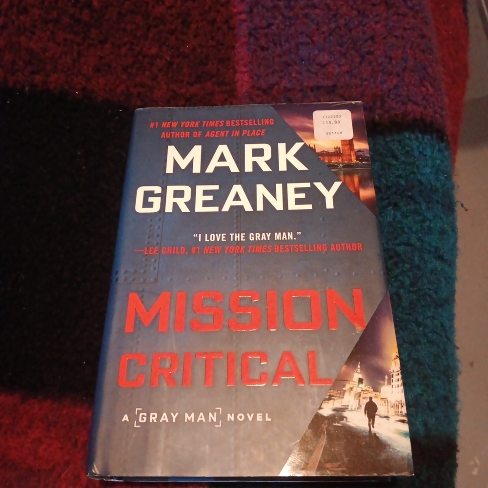 Chronicle Books Blue and Red Mission Critical Novel